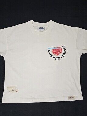 Free Refills Readywear Days Into Forever T-Shirt White Skull Rose Streetwear